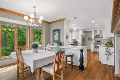 5550 Pineview Ln N, Plymouth, MN 55442 photo 10