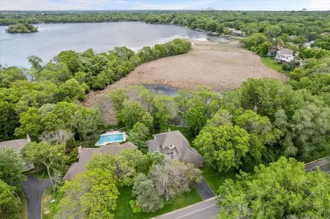 5550 Pineview Ln N, Plymouth, MN 55442 photo 4
