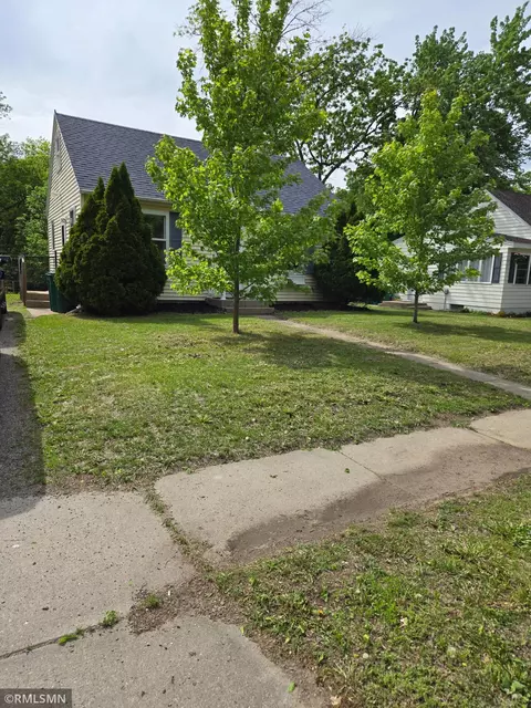 723 N Armstrong Ave N, Litchfield, MN 55355