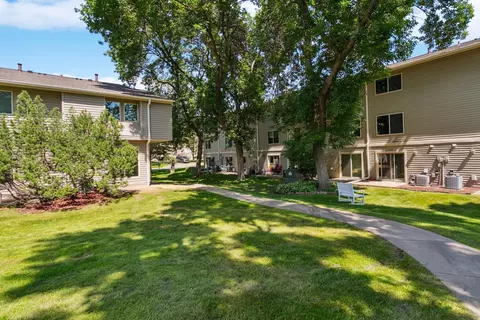 1744 Meadowlark Rd, Eagan, MN 55122 photo 32