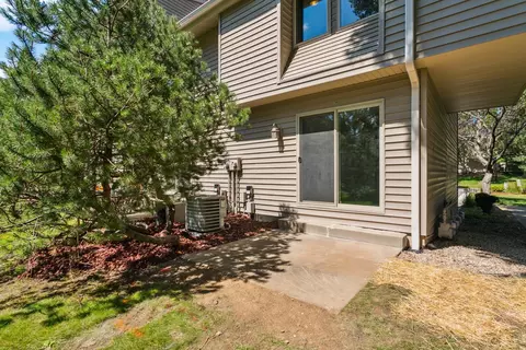 1744 Meadowlark Rd, Eagan, MN 55122 photo 29