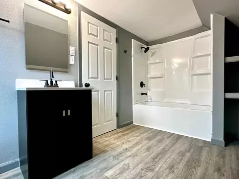 Bath - 1237 3rd Ave, Windom, MN 56101 photo 2 of 3