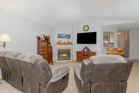 3064 Timberwood Ct #25, Eagan, MN 55121 photo 5
