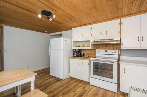 4221 E 1st St, Superior, WI 54880 photo 9