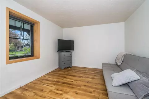 4221 E 1st St, Superior, WI 54880 photo 7