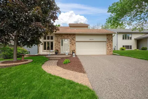10472 Lee Dr, Eden Prairie, MN 55347