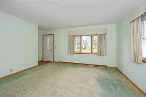 2902 E 4th St, Superior, WI 54880 photo 2
