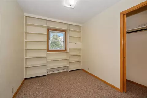 2902 E 4th St, Superior, WI 54880 photo 4
