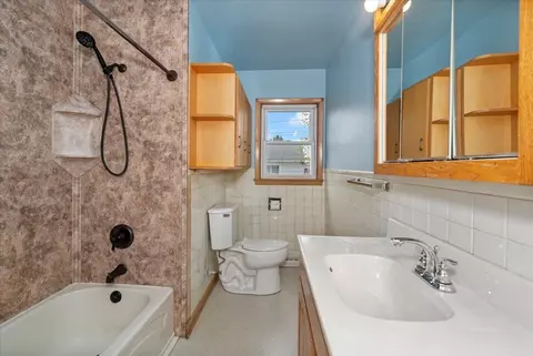 2902 E 4th St, Superior, WI 54880 photo 8