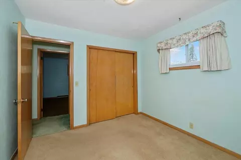 2902 E 4th St, Superior, WI 54880 photo 9