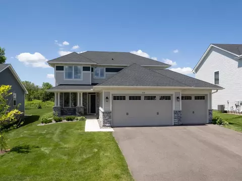 954 Spancil Hill Dr, Woodbury, MN 55129