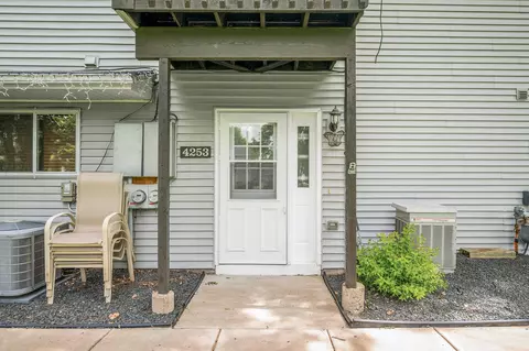 4253 Centerville Rd, Vadnais Heights, MN 55127