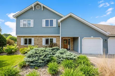 7316 Hames Way, Eden Prairie, MN 55346