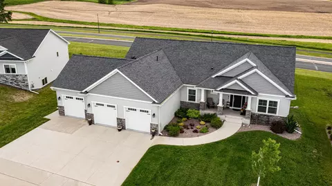 813 Grand Ridge Dr NE, Byron, MN 55920