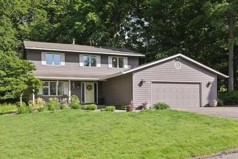 1800 Concordia St, Wayzata, MN 55391