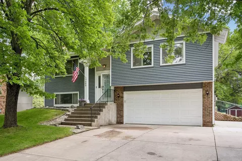 7580 Berkshire Way, Maple Grove, MN 55311
