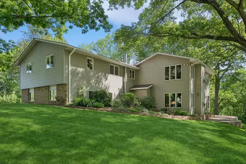22671 Ironwood Rd, Lakeville, MN 55044