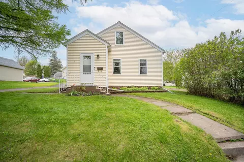 123 13th St, Cloquet, MN 55720