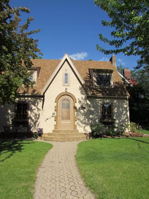 148 Homewood Dr, Fairmont, MN 56031