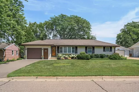 3102 Wisconsin Ave N, Crystal, MN 55427