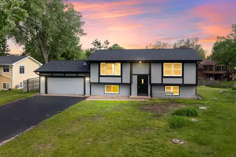 7425 Brunswick Ave N, Brooklyn Park, MN 55443