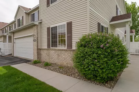 2926 Agate Pl NW, Rochester, MN 55901
