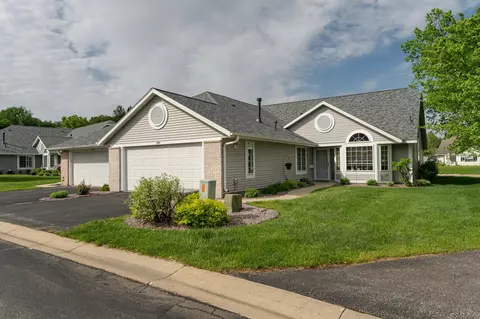1901 Tiffany Cove Ln SW, Rochester, MN 55902