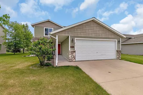 6826 24th St N, Saint Cloud, MN 56303