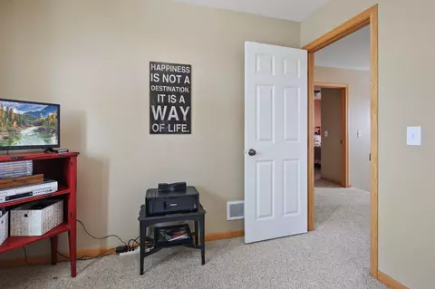 6826 24th St N, Saint Cloud, MN 56303 photo 17