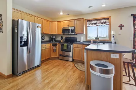 6826 24th St N, Saint Cloud, MN 56303 photo 8