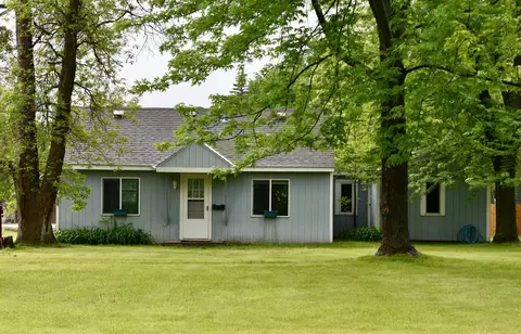 430 5th Ave SE, Milaca, MN 56353