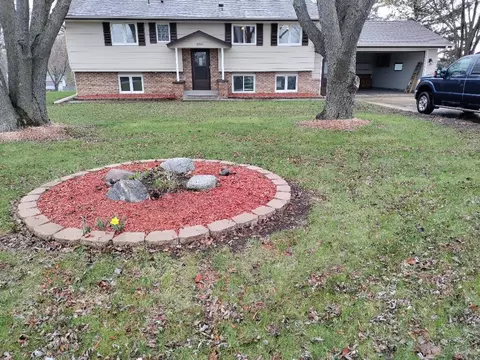 11305 Riverview Rd NE, Hanover, MN 55341
