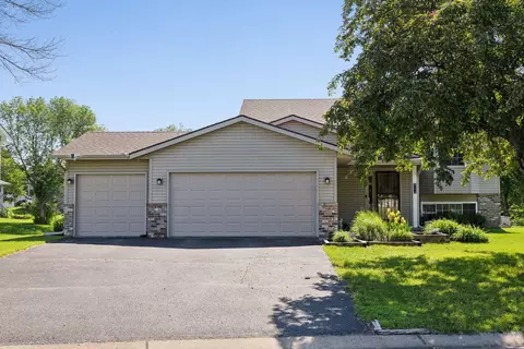 9106 Georgia Ave N, Brooklyn Park, MN 55445