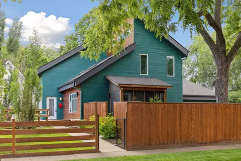1704 44th Ave N, Minneapolis, MN 55412
