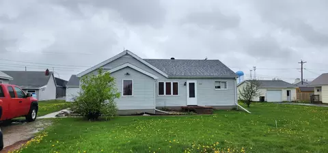 1626 1st Ave W, International Falls, MN 56649