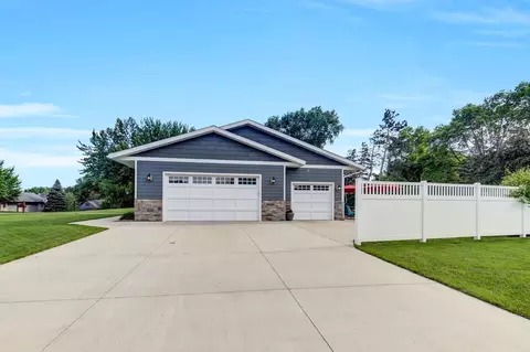 3101 Dunbar Rd, Saint Cloud, MN 56301