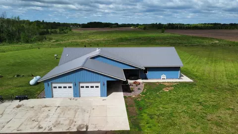 2009 Olympic St, Mora, MN 55051