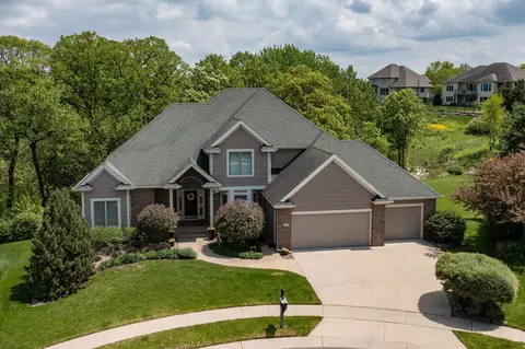 318 Bunker Ln SW, Rochester, MN 55902