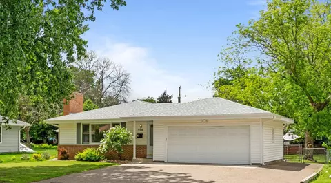 9324 Oakland Ave S, Bloomington, MN 55420