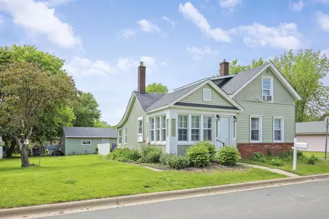 410 2nd Ave NW, New Prague, MN 56071