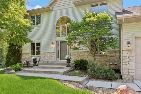 15245 Swallow St NW, Andover, MN 55304