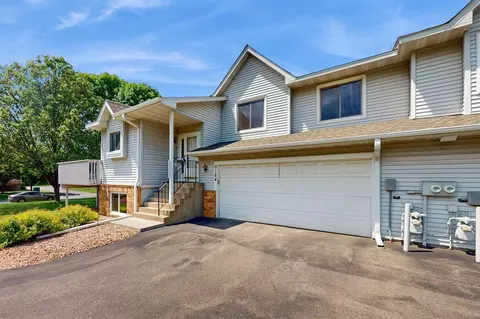 9164 Upland Ln N, Maple Grove, MN 55369