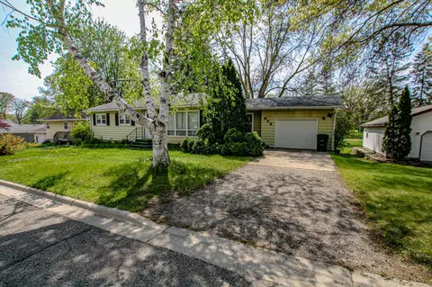 606 Quincy St, Alexandria, MN 56308