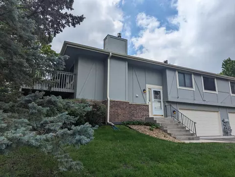 8565 Xenium Ln N, Maple Grove, MN 55369