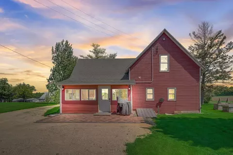 2617 90th Ave, Woodville, WI 54028