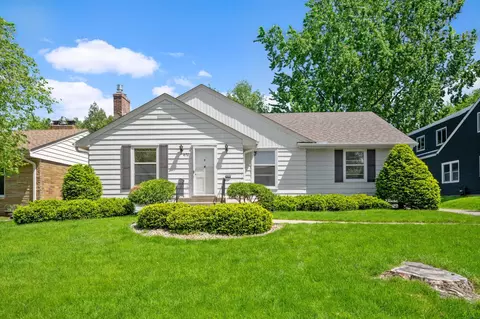 670 Howell St S, Saint Paul, MN 55116