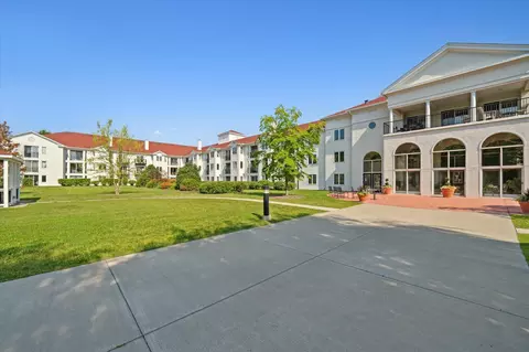 1666 Coffman St #127, Falcon Heights, MN 55108