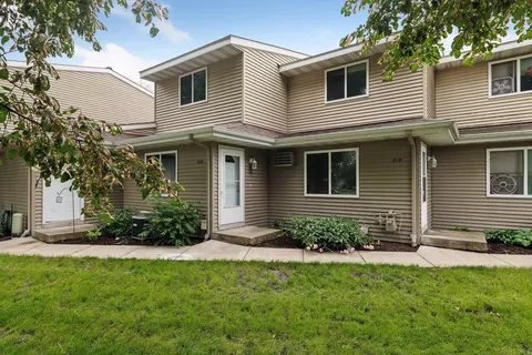 916 7th St S, Hopkins, MN 55343