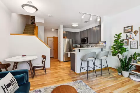 545 N 1st St #105, Minneapolis, MN 55401