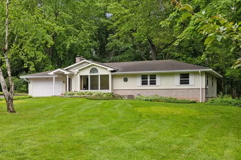 508 Kingsview Ln N, Plymouth, MN 55447